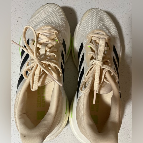 Mens Adidas sneakers - Picture 2 of 4